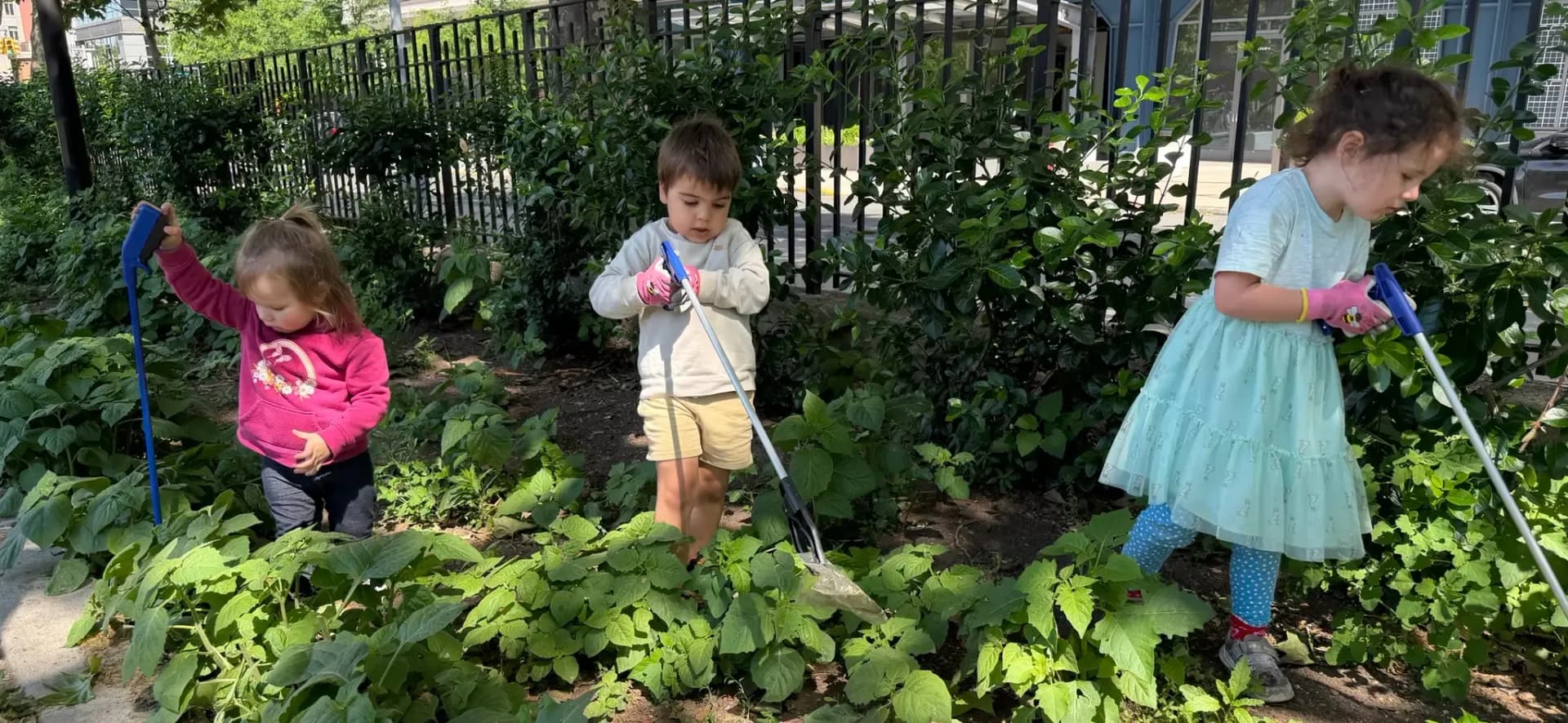 Community Clean-Up with New York Preschool and Kids Club
